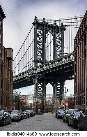 "Manhattan Bridge, the Empire State Building at the back, Manhattan, Downtown Brooklyn, Brooklyn, New York" View Large Photo Image Stock Photo - "Manhattan Bridge, the Empire State Building at the back, Manhattan, Downtown Brooklyn, Brooklyn, New York". Fotosearch