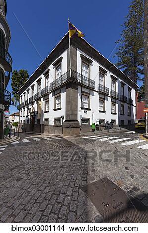 "Mansion in the historic town centre of Funchal, Santa Luzia, Funchal, Madeira, Portugal, Europe" View Large Photo Image Picture - "Mansion in the historic town centre of Funchal, Santa Luzia, Funchal, Madeira, Portugal, Europe". Fotosearch