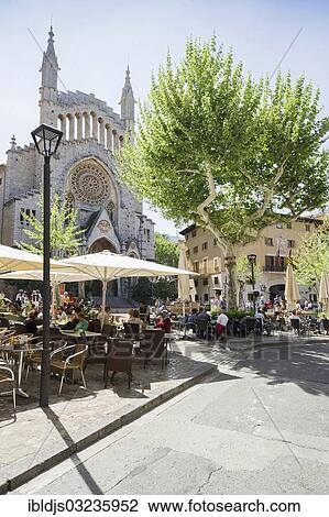 "Market square with church and restaurants, Soller, Majorca, Balearic Islands, Spain, Europe" View Large Photo Image Stock Image - "Market square with church and restaurants, Soller, Majorca, Balearic Islands, Spain, Europe". Fotosearch
