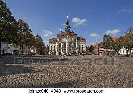 Stock Image - "Marketplace with baroque town hall, built in 1704, Luneburg, Lower Saxony, Germany, Europe". Fotosearch