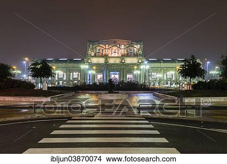 "Milano Centrale railway station, architect Ulisse Stacchini, Milan, Lombardy, Italy, Europe" View Large Photo Image Picture - "Milano Centrale railway station, architect Ulisse Stacchini, Milan, Lombardy, Italy, Europe". Fotosearch