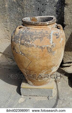 "Minoan clay pot, Palace of Phaistos, Crete, Greece, Europe" View Large Photo Image Stock Image - "Minoan clay pot, Palace of Phaistos, Crete, Greece, Europe". Fotosearch