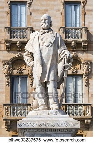 "Monument to Giuseppe Garibaldi, Viale Regina Elena, Trapani, Trapani, Province of Trapani, Sicily, Italy, Europe" View Large Photo Image Stock Photography - "Monument to Giuseppe Garibaldi, Viale Regina Elena, Trapani, Trapani, Province of Trapani, Sicily, Italy, Europe". Fotosearch