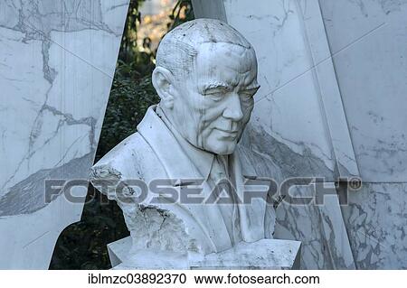 Stock Image - "Monument to the composer Franz Lehar, 1870-1948, Stadtpark municipal park, Vienna, Vienna State, Austria, Europe". Fotosearch