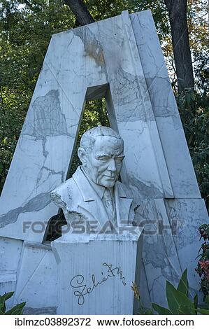 "Monument to the composer Franz Lehar, 1870-1948, Stadtpark municipal park, Vienna, Vienna State, Austria, Europe" View Large Photo Image Stock Image - "Monument to the composer Franz Lehar, 1870-1948, Stadtpark municipal park, Vienna, Vienna State, Austria, Europe". Fotosearch