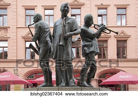 "Monument to the Muenzenberg Musicians, market square, Quedlinburg, Saxony-Anhalt, Germany, Europe" View Large Photo Image Picture - "Monument to the Muenzenberg Musicians, market square, Quedlinburg, Saxony-Anhalt, Germany, Europe". Fotosearch