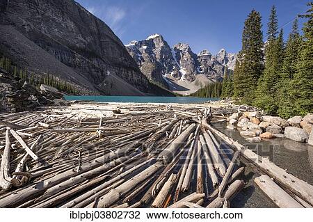 Stock Image - "Morraine Lake, Banff National Park, Kanada". Fotosearch