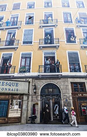 "Mural, Fresque des Lyonnais, Fresco of the People of Lyon, by artist group CiteCreation, 1994-95, Lyon, Rhone-Alpes, France, Europe" View Large Photo Image Stock Image - "Mural, Fresque des Lyonnais, Fresco of the People of Lyon, by artist group CiteCreation, 1994-95, Lyon, Rhone-Alpes, France, Europe". Fotosearch