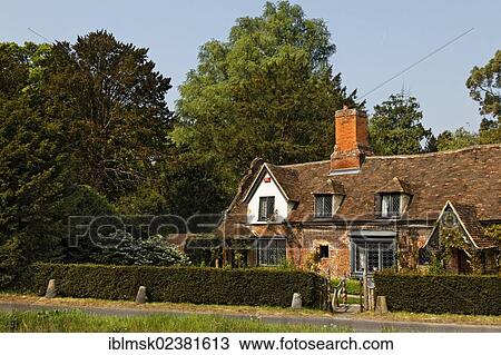 "Near Patrixbourne, North Down Way in Kent, Via Francigena, Canterbury, South East England, administrative county of Kent, England, United Kingdom, Europe" View Large Photo Image Stock Image - "Near Patrixbourne, North Down Way in Kent, Via Francigena, Canterbury, South East England, administrative county of Kent, England, United Kingdom, Europe". Fotosearch