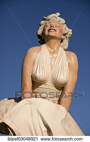 "Nearly eight-metre tall Marilyn Monroe sculpture """"Forever Marilyn"""" by the American artist Seward Johnson, Palm Springs, California, Kalifornien, United States, North America" View Large Photo Image Stock Image - "Nearly eight-metre tall Marilyn Monroe sculpture """"Forever Marilyn"""" by the American artist Seward Johnson, Palm Springs, California, Kalifornien, United States, North America". Fotosearch