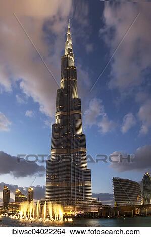 Picture - "Night scene with water fountain, Burj Khalifa, Dubai, Emirate of Dubai, United Arab Emirates, Asia". Fotosearch