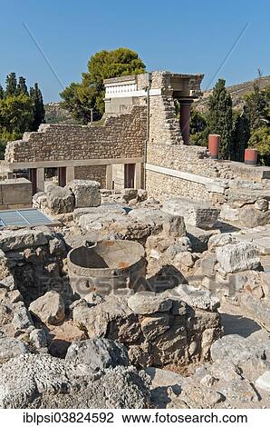 "North entrance, Knossos Palace, Heraklion, Crete, Greece, Europe" View Large Photo Image Stock Image - "North entrance, Knossos Palace, Heraklion, Crete, Greece, Europe". Fotosearch