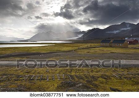 "Ny Alesund, Spitsbergen, Svalbard Islands, Svalbard and Jan Mayen, Norway, Europe" View Large Photo Image Stock Image - "Ny Alesund, Spitsbergen, Svalbard Islands, Svalbard and Jan Mayen, Norway, Europe". Fotosearch