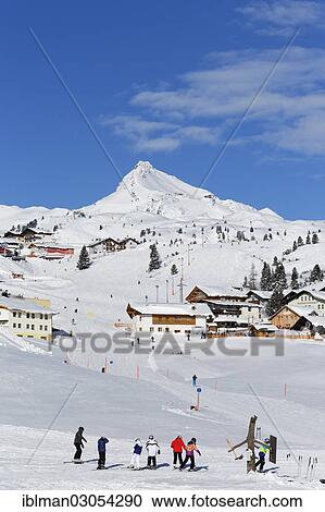 "Obertauern with Mt Seekarspitz or Mt Seekarspitze, Obertauern, Radstadter Tauern, Salzburg State, Austria, Europe" View Large Photo Image Stock Image - "Obertauern with Mt Seekarspitz or Mt Seekarspitze, Obertauern, Radstadter Tauern, Salzburg State, Austria, Europe". Fotosearch