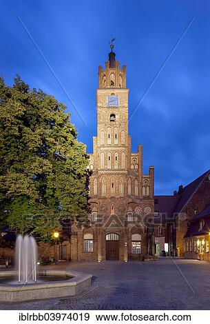 "Old Town or Altstadtisches Rathaus Town Hall, Altstadter Markt, Brandenburg an der Havel, Brandenburg, Germany, Europe" View Large Photo Image Stock Photo - "Old Town or Altstadtisches Rathaus Town Hall, Altstadter Markt, Brandenburg an der Havel, Brandenburg, Germany, Europe". Fotosearch