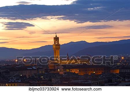 Picture - "Palazzo Vecchio at dusk, Florence, Tuscany, Italy, Europe". Fotosearch