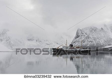 "Passenger ship MS Nordstjernen in the Arctic Ocean, Magdalenefjorden, Spitsbergen, Spitsbergen Island, Svalbard Archipelago, Svalbard and Jan Mayen, Norway, Europe" View Large Photo Image Stock Image - "Passenger ship MS Nordstjernen in the Arctic Ocean, Magdalenefjorden, Spitsbergen, Spitsbergen Island, Svalbard Archipelago, Svalbard and Jan Mayen, Norway, Europe". Fotosearch