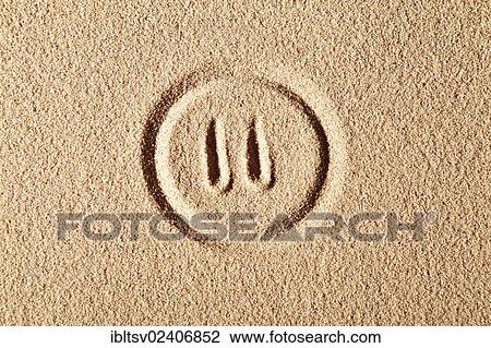 "Pause symbol, drawn in sand" View Large Photo Image Stock Image - "Pause symbol, drawn in sand". Fotosearch