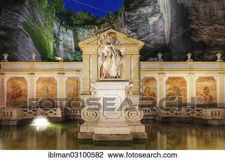 "Pferdeschwemme, horse pond at night, Herbert-von-Karajan-Platz, Altstadt, Salzburg, Salzburg State, Austria, Europe" View Large Photo Image Stock Image - "Pferdeschwemme, horse pond at night, Herbert-von-Karajan-Platz, Altstadt, Salzburg, Salzburg State, Austria, Europe". Fotosearch