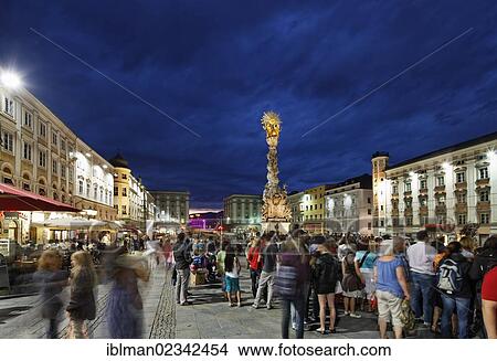 "Pflasterspektakel street art festival, Hauptplatz square, Linz, Upper Austria, Austria, Europe, PublicGround, Europe" View Large Photo Image Picture - "Pflasterspektakel street art festival, Hauptplatz square, Linz, Upper Austria, Austria, Europe, PublicGround, Europe". Fotosearch