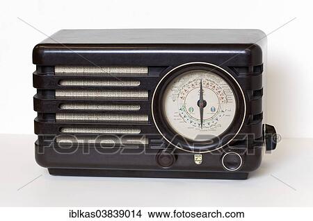 Picture - "Philips LO5L, radio from 1947, Bakelite housing, Radio Museum Duisburg, North Rhine-Westphalia, Germany, Europe". Fotosearch