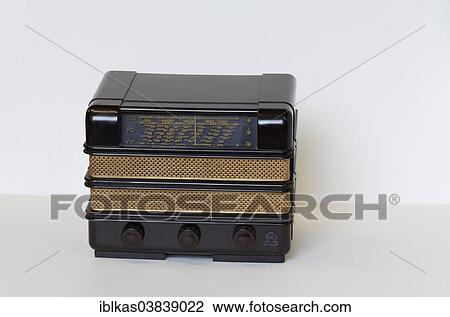 "Philips Radiola, miniature radio from 1939, Bakelite housing, Radio Museum Duisburg, North Rhine-Westphalia, Germany, Europe" View Large Photo Image Stock Image - "Philips Radiola, miniature radio from 1939, Bakelite housing, Radio Museum Duisburg, North Rhine-Westphalia, Germany, Europe". Fotosearch