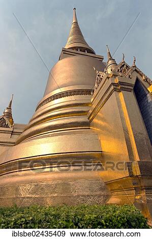 Stock Photo - "Phra Sri Rattana Chedi, Wat Phra Kaeo, Krung Thep, Bangkok, Thailand, Asia". Fotosearch
