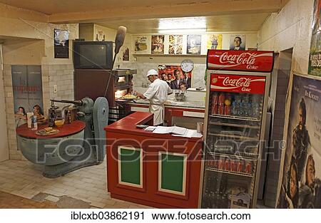 "Pizzeria Da Gilberto, Sartene, Corsica, France, Europe" View Large Photo Image Stock Image - "Pizzeria Da Gilberto, Sartene, Corsica, France, Europe". Fotosearch