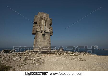"Pointe de Penhir, Camaret-sur-Mer, Departement Finistere, Brittany, France, Europe" View Large Photo Image Stock Photo - "Pointe de Penhir, Camaret-sur-Mer, Departement Finistere, Brittany, France, Europe". Fotosearch