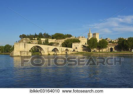 Stock Image - "Pont Saint-Benezet bridge over the Rhone River, Avignon, Provence, Region Provence-Alpes-Cote d? ÇÖAzur, France, Europe". Fotosearch