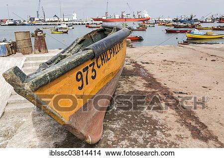 "Port of Arica, Pacific Coast, northern Chile" View Large Photo Image Picture - "Port of Arica, Pacific Coast, northern Chile". Fotosearch