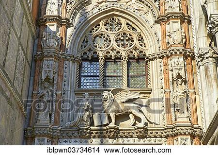 "Porta della Carta, a Gothic style entrance with a statue of the Doge Francesco Foscari kneeling, Doge's Palace, Venice, Veneto, Italy, Europe" View Large Photo Image Picture - "Porta della Carta, a Gothic style entrance with a statue of the Doge Francesco Foscari kneeling, Doge's Palace, Venice, Veneto, Italy, Europe". Fotosearch