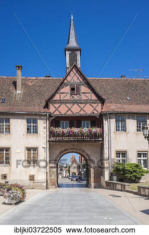 "Porte du Milieu gate and the Ecole Hohenbourg school, Rosheim, Departement Bas-Rhin, Alsace, France, Europe" View Large Photo Image Stock Photography - "Porte du Milieu gate and the Ecole Hohenbourg school, Rosheim, Departement Bas-Rhin, Alsace, France, Europe". Fotosearch