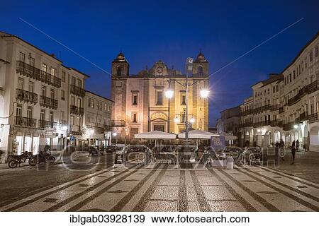 "Praca do Giraldo at twilight, Evora, Unesco World Heritage Site, Alentejo, Portugal, Europe" View Large Photo Image Stock Photo - "Praca do Giraldo at twilight, Evora, Unesco World Heritage Site, Alentejo, Portugal, Europe". Fotosearch