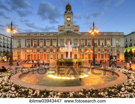 "Presidencia de la Comunidad de Madrid, Antigua Casa de Correos, Bureau of the Autonomous Community of Madrid, a former post office building at dusk, Madrid, Spain, Europe" View Large Photo Image Stock Photo - "Presidencia de la Comunidad de Madrid, Antigua Casa de Correos, Bureau of the Autonomous Community of Madrid, a former post office building at dusk, Madrid, Spain, Europe". Fotosearch