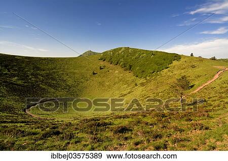 "Puy de Dome volcano seen from Puy de Pariou, Departement Puy-de-Dome, Auvergne, France, Europe" View Large Photo Image Stock Photo - "Puy de Dome volcano seen from Puy de Pariou, Departement Puy-de-Dome, Auvergne, France, Europe". Fotosearch
