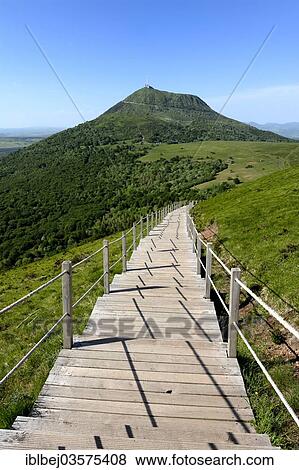 Stock Photo - "Puy de Dome volcano seen from Puy de Pariou, Departement Puy-de-Dome, Auvergne, France, Europe". Fotosearch