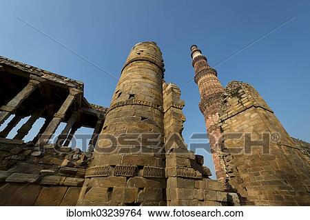 "Qutb Minar, Qutb complex, UNESCO World Heritage Site, Mehrauli Archaeological Park, New Delhi, Delhi, India, Asia" View Large Photo Image Picture - "Qutb Minar, Qutb complex, UNESCO World Heritage Site, Mehrauli Archaeological Park, New Delhi, Delhi, India, Asia". Fotosearch