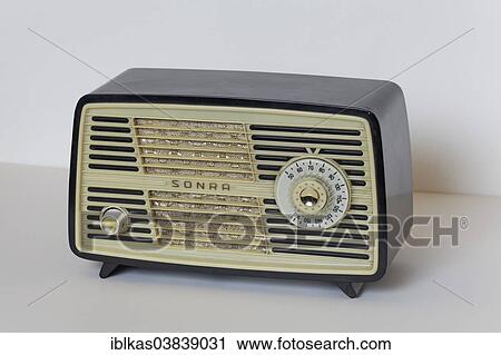 Stock Image - "Radio of the GDR brand Sonra from 1950, Stern Radio Sonneberg, Radio Museum Duisburg, North Rhine-Westphalia, Germany, Europe". Fotosearch