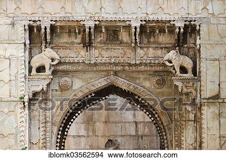 "Raniji ki Baori, stepwell, Bundi, Rajasthan, India, Asia" View Large Photo Image Picture - "Raniji ki Baori, stepwell, Bundi, Rajasthan, India, Asia". Fotosearch