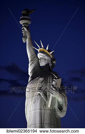 "Replica of the Statue of Liberty, New York New York Hotel and Casino, Las Vegas, Nevada, United States of America, USA, PublicGround" View Large Photo Image Picture - "Replica of the Statue of Liberty, New York New York Hotel and Casino, Las Vegas, Nevada, United States of America, USA, PublicGround". Fotosearch