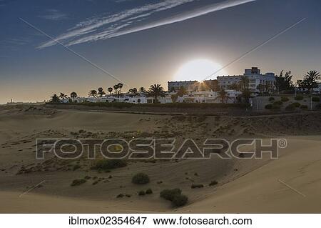 "RIU Maspalomas Hotel, Playa de Ingles, San Bartolome de Tirajana, Gran Canaria, Canary Islands, Spain, Europe" View Large Photo Image Stock Photo - "RIU Maspalomas Hotel, Playa de Ingles, San Bartolome de Tirajana, Gran Canaria, Canary Islands, Spain, Europe". Fotosearch