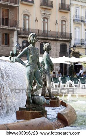 "Riu Turia fountain, Plaza de la Virgen, Valencia, Spain, Europe" View Large Photo Image Stock Photo - "Riu Turia fountain, Plaza de la Virgen, Valencia, Spain, Europe". Fotosearch