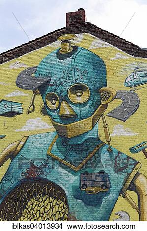 Picture - "Robot mural of street art artist Pixel Pancho, Dusseldorf, North Rhine-Westphalia, Germany, Europe". Fotosearch