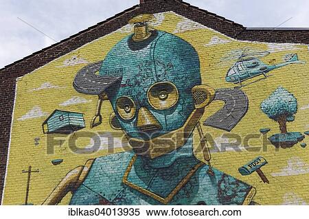 Stock Photography - "Robot mural of street art artist Pixel Pancho, Dusseldorf, North Rhine-Westphalia, Germany, Europe". Fotosearch