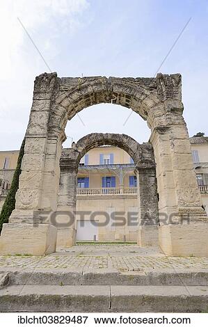"Roman triumphal arch, Arc Romain, Cavaillon, Vaucluse, Provence-Alpes-Cote d'Azur, Southern France, France, Europe" View Large Photo Image Stock Photo - "Roman triumphal arch, Arc Romain, Cavaillon, Vaucluse, Provence-Alpes-Cote d'Azur, Southern France, France, Europe". Fotosearch