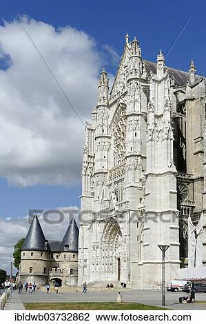 "Saint Pierre Cathedral, Beauvais, Departement Oise, Picardie, France, Europe" View Large Photo Image Stock Image - "Saint Pierre Cathedral, Beauvais, Departement Oise, Picardie, France, Europe". Fotosearch