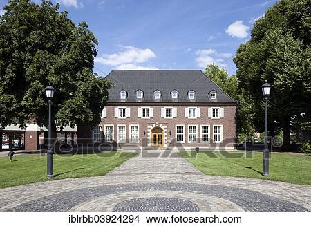 "Schloss Ahaus Castle, outer bailey, District Court, Ahaus, Munsterland, North Rhine-Westphalia, Germany, Europe" View Large Photo Image Picture - "Schloss Ahaus Castle, outer bailey, District Court, Ahaus, Munsterland, North Rhine-Westphalia, Germany, Europe". Fotosearch