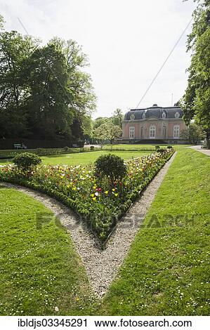 "Schloss Benrath Palace and Park, Benrath, Dusseldorf, Rhineland, North Rhine-Westphalia, Germany, Europe" View Large Photo Image Stock Image - "Schloss Benrath Palace and Park, Benrath, Dusseldorf, Rhineland, North Rhine-Westphalia, Germany, Europe". Fotosearch