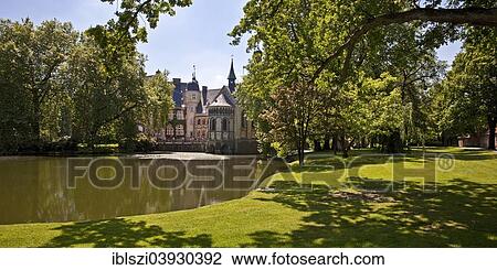 "Schloss Darfeld, moated castle, Rosendahl, Munsterland, North Rhine-Westphalia, Germany, Europe" View Large Photo Image Stock Image - "Schloss Darfeld, moated castle, Rosendahl, Munsterland, North Rhine-Westphalia, Germany, Europe". Fotosearch